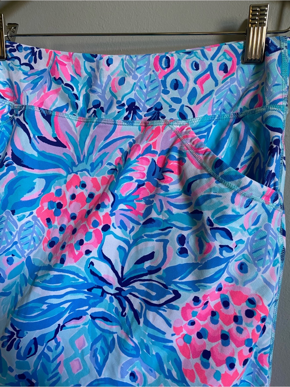 Lilly Pulitzer Luxletic Small Maryana Skort Party Princess Pineapple Pink Skirt - Picture 5 of 7